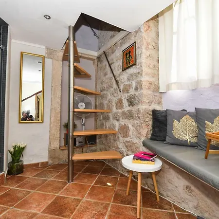 Aurora Tiny Apartman Zadar