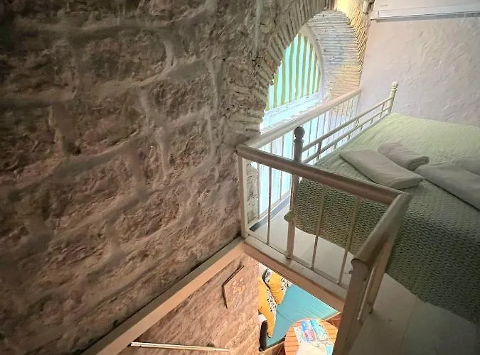 Aurora Tiny Apartman