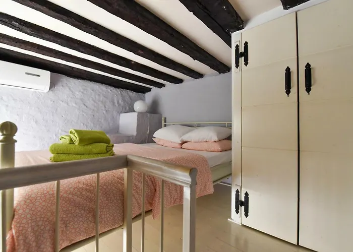 Апартаменты Aurora Tiny Задар